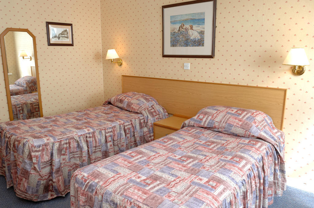 فالموث Madeira Hotel الغرفة الصورة